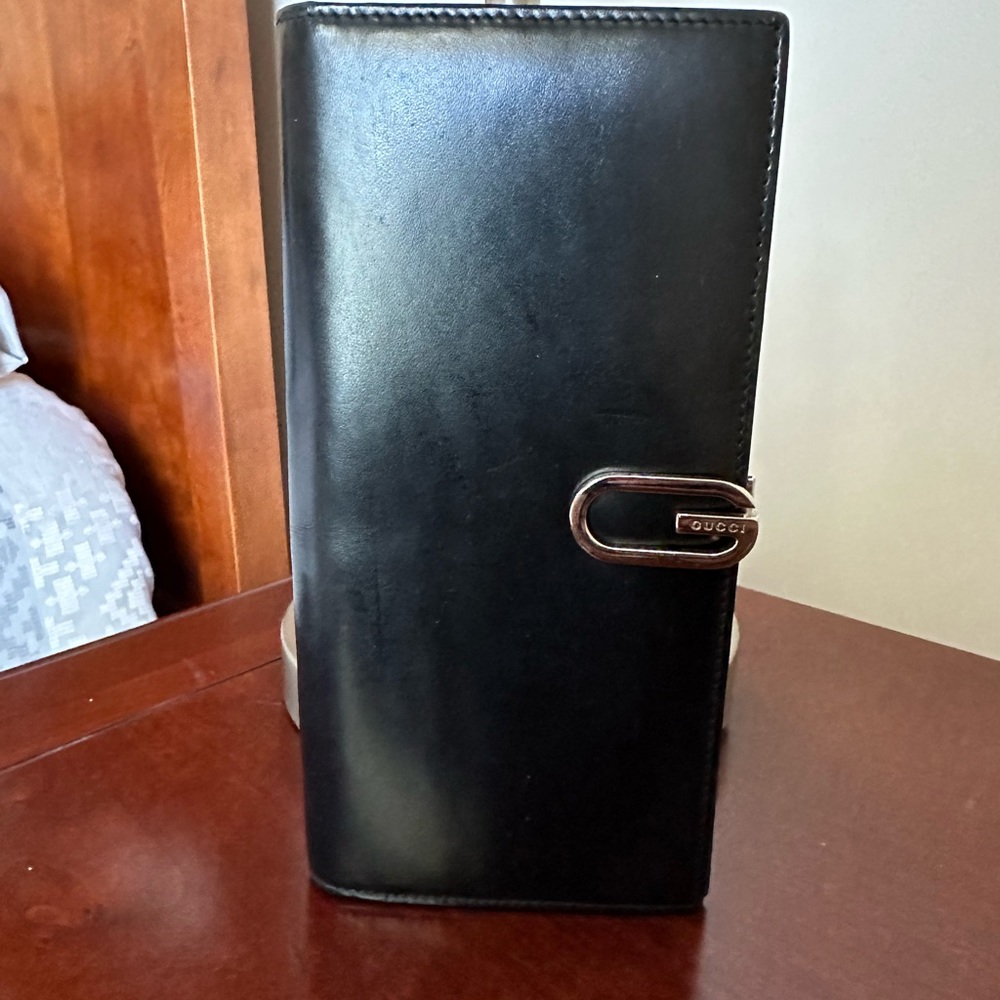 Gucci wallet